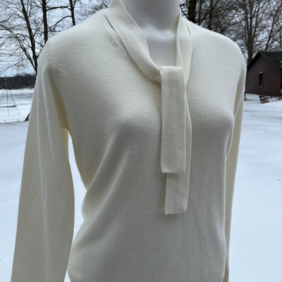 Vintage All Points soft cream sweater M - Picture 2 of 9